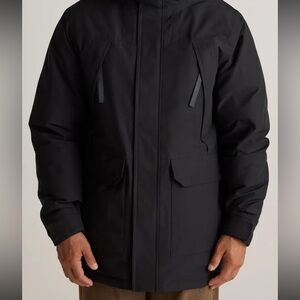 Quince men’s Responsible Down Hooded Parka Black
Outerwear M new with tags